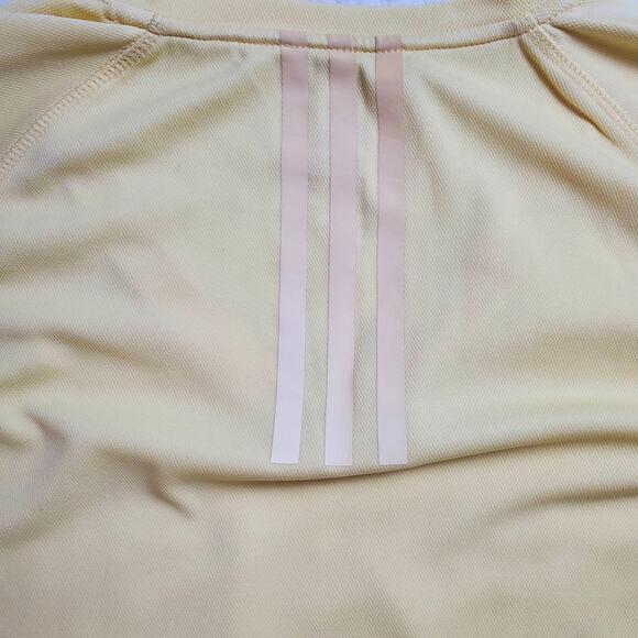 Adidas Activewear Pale Yellow V-Neck Performance Running Shirt Split Hemline M - Picture 4 of 7